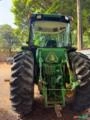 Trator John Deere 8300 - Ano 1997 Imagem Trator John Deere 8300 - Ano 1997
