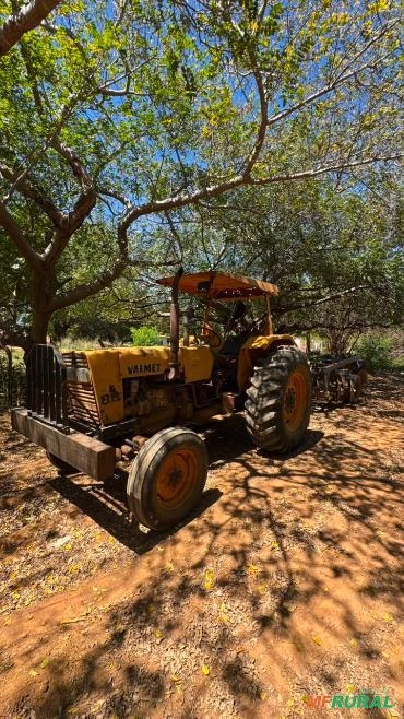 Trator Valmet 88 com Grade Aradora Baldan 14 discos Imagem Trator Valmet 88 com Grade Aradora Baldan 14 discos