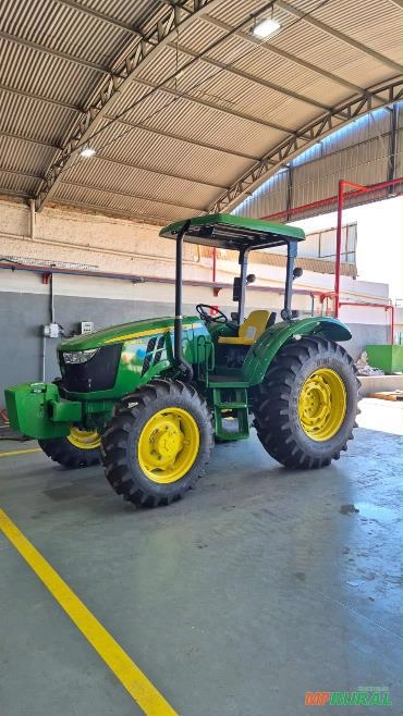 JOHN DEERE 5080E Imagem JOHN DEERE 5080E