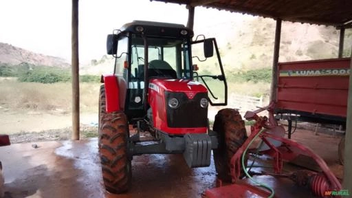 Trator Massey Ferguson 4275- 2013 Imagem Trator Massey Ferguson 4275- 2013