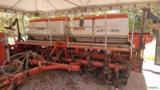 Plantadeira Tatu Marchesan 2880 PD 9 Linhas (Ano 2005) – Plantio Direto Imagem Plantadeira Tatu Marchesan 2880 PD 9 Linhas (Ano 2005) – Plantio Direto