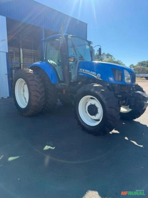 Trator New Holland T6 130 Ano 2018 | 4.300 Horas | 130 CV Imagem Trator New Holland T6 130 Ano 2018 | 4.300 Horas | 130 CV