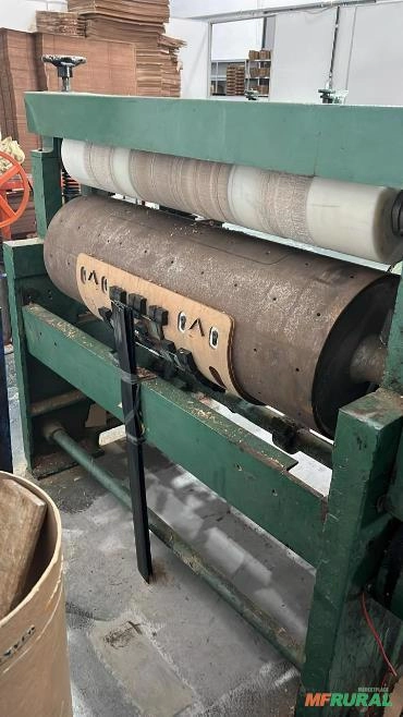 Máquina de corte e vinco rotativa Imagem Máquina de corte e vinco rotativa