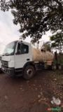 Caminhão pipa Mercedes-Benz Atego 1719, ano 2014, com tanque de 10.000 litros para água potável. Imagem Caminhão pipa Mercedes-Benz Atego 1719, ano 2014, com tanque de 10.000 litros para água potável.