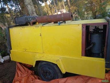 Compressor Atlas Copco XA 120 – 250 PCM – 8,8 Bar Imagem Compressor Atlas Copco XA 120 – 250 PCM – 8,8 Bar