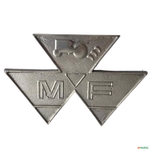 EMBLEMA MASSEY FERGUSON ALUMINIO POLIDO 3147552 / 1 3003425 Imagem EMBLEMA MASSEY FERGUSON ALUMINIO POLIDO 3147552 / 1 3003425