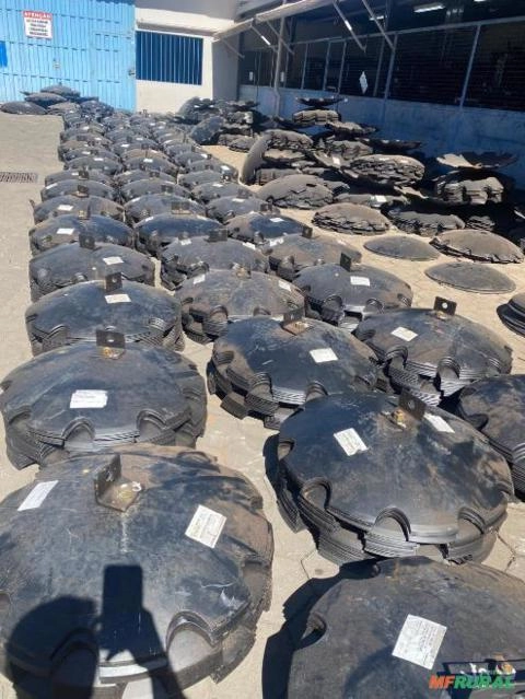 Imagem DISCO PARA ARADO RECORTADOS, LISOS, RETO, RODA GUIA E PLANTADEIRAS Imagem DISCO PARA ARADO RECORTADOS, LISOS, RETO, RODA GUIA E PLANTADEIRAS