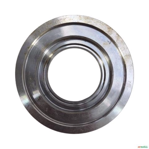 TAMPA DO MANCAL TRATOR VALTRA 30211200 3038008 Imagem TAMPA DO MANCAL TRATOR VALTRA 30211200 3038008