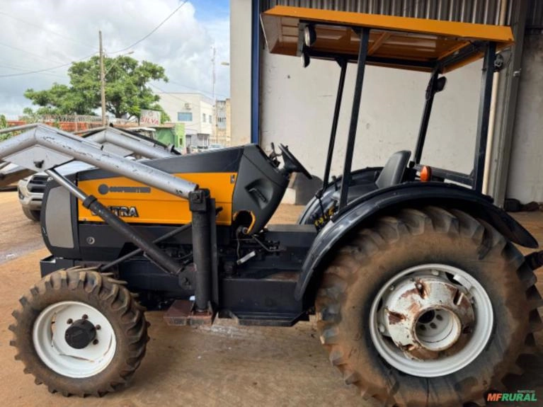 Trator Bf 75 cafeeiro 4.488 hrs de fábrica Imagem Trator Bf 75 cafeeiro 4.488 hrs de fábrica
