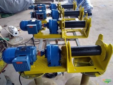 GUINCHO FABRICAMOS DE 1 ATÉ 200 TONS P/ ARRASTE DE BARCOS DIVERSOS, IÇAR CARGAS E OUTRAS ATIVIDADES Imagem GUINCHO FABRICAMOS DE 1 ATÉ 200 TONS P/ ARRASTE DE BARCOS DIVERSOS, IÇAR CARGAS E OUTRAS ATIVIDADES