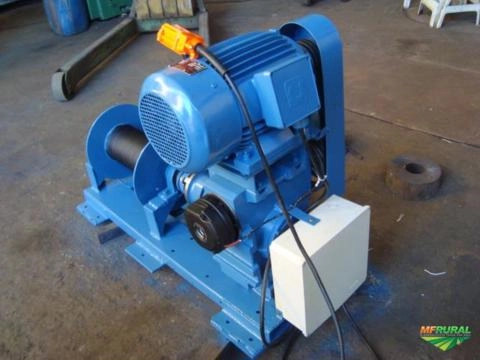 Imagem GUINCHOS DE ARRASTE PARA BARCOS, MARINAS, CLUBES, E ESTALEIROS NAÚTICOS Imagem GUINCHOS DE ARRASTE PARA BARCOS, MARINAS, CLUBES, E ESTALEIROS NAÚTICOS