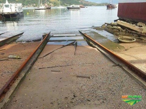 GUINCHOS DE ARRASTE PARA BARCOS, MARINAS, CLUBES, E ESTALEIROS NAÚTICOS