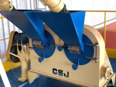 MOINHO MARTELO DUPLO PARA GRÃOS E FARELO - TM2 DUPLO  12,5 CV / 2,5TON/H Imagem MOINHO MARTELO DUPLO PARA GRÃOS E FARELO - TM2 DUPLO  12,5 CV / 2,5TON/H