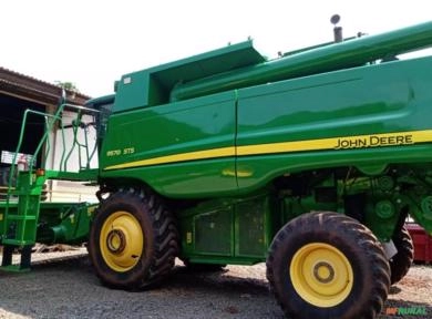John Deere Colheitadeira STS 9570 2013 Imagem John Deere Colheitadeira STS 9570 2013