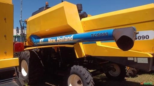Colheitadeira New Holland TC 5090 2010 Imagem Colheitadeira New Holland TC 5090 2010