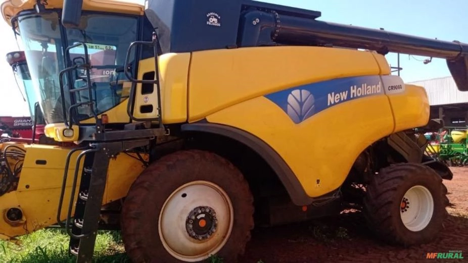 New Holland Colheitadeira CR 9060 2012 2012 Imagem New Holland Colheitadeira CR 9060 2012 2012