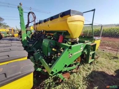 PLANTADEIRA JOHN DEERE / MODELO 1109 ANO 2016 Imagem PLANTADEIRA JOHN DEERE / MODELO 1109 ANO 2016