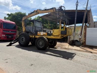 Trator Com Grua Florestal Imagem Trator Com Grua Florestal