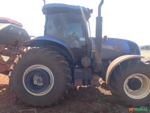 Imagem Trator New Holland T7.205 4x4 ano 20 Imagem Trator New Holland T7.205 4x4 ano 20