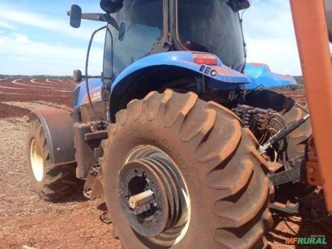 Imagem Trator New Holland T7.205 4x4 ano 20 Imagem Trator New Holland T7.205 4x4 ano 20