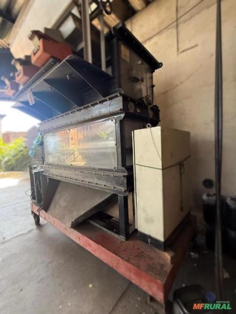 Peneira Eletrostático Inbras ES-60/02S Imagem Peneira Eletrostático Inbras ES-60/02S