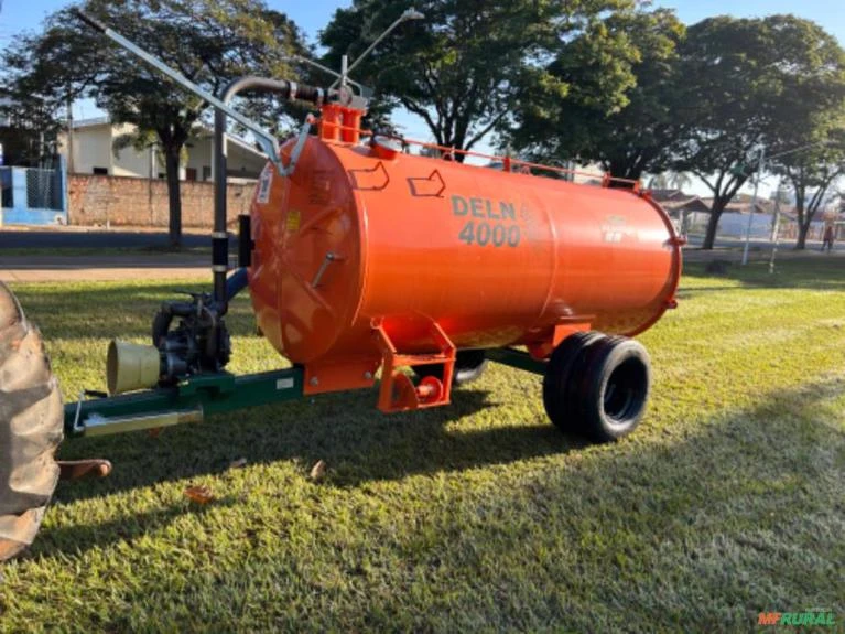 Distribuidor de Esterco Líquido modelo: DELN 4000/ Com Pneus novos/remold-capacidade,produto>novo Imagem Distribuidor de Esterco Líquido modelo: DELN 4000/ Com Pneus novos/remold-capacidade,produto>novo