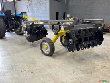 Imagem Grade aradora  12 discos Marca: Almeida modelo:  ALX GCA 12x26”x235 mm de espaçamento Imagem Grade aradora  12 discos Marca: Almeida modelo:  ALX GCA 12x26”x235 mm de espaçamento