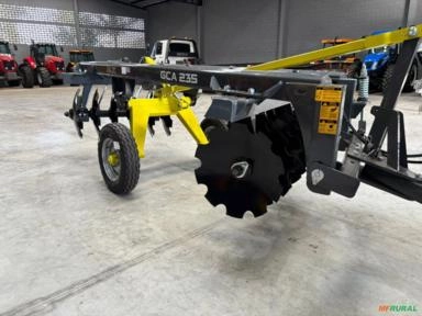 Imagem Grade aradora  12 discos Marca: Almeida modelo:  ALX GCA 12x26”x235 mm de espaçamento Imagem Grade aradora  12 discos Marca: Almeida modelo:  ALX GCA 12x26”x235 mm de espaçamento