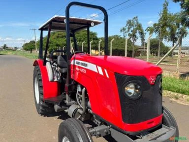 Trator Massey Ferguson 4275 4x2 Ano 2013 compacto cafeeiro