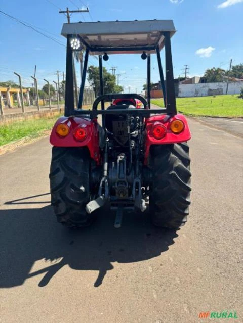 Trator Massey Ferguson 4275 4x2 Ano 2013 compacto cafeeiro