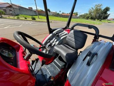 Trator Massey Ferguson 4275 4x2 Ano 2013 compacto cafeeiro