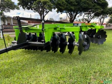 Imagem Grade Aradora Pesada de 20 discos,equipamento >novo Marca: Piccin Modelo: GAPICR 20x28”x290mm Imagem Grade Aradora Pesada de 20 discos,equipamento >novo Marca: Piccin Modelo: GAPICR 20x28”x290mm