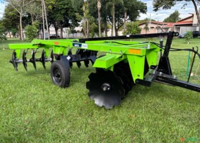 Imagem Grade Aradora Pesada de 20 discos,equipamento >novo Marca: Piccin Modelo: GAPICR 20x28”x290mm Imagem Grade Aradora Pesada de 20 discos,equipamento >novo Marca: Piccin Modelo: GAPICR 20x28”x290mm