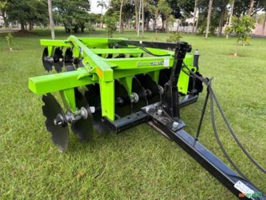 Imagem Grade Aradora Pesada de 20 discos,equipamento >novo Marca: Piccin Modelo: GAPICR 20x28”x290mm Imagem Grade Aradora Pesada de 20 discos,equipamento >novo Marca: Piccin Modelo: GAPICR 20x28”x290mm