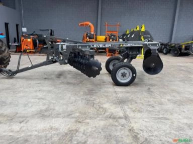 Imagem GRADE NIVELADORA GNAL equipamento >novo, de 28 discos, Marca: Almeida Modelo:  LEVELER 175 - Imagem GRADE NIVELADORA GNAL equipamento >novo, de 28 discos, Marca: Almeida Modelo:  LEVELER 175 -