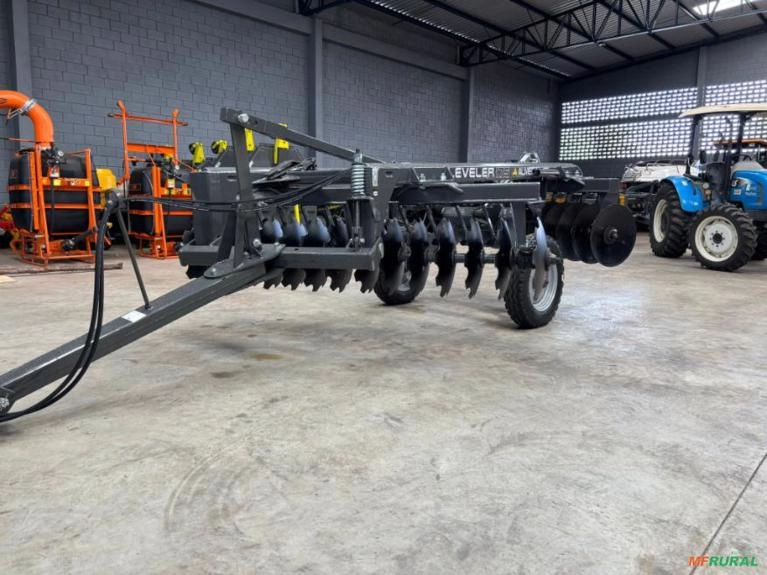 GRADE NIVELADORA GNAL equipamento >novo, de 28 discos, Marca: Almeida Modelo:  LEVELER 175 - Imagem GRADE NIVELADORA GNAL equipamento >novo, de 28 discos, Marca: Almeida Modelo:  LEVELER 175 -