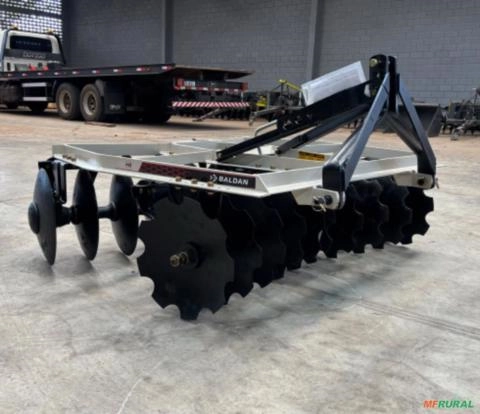 Grade Niveladora hidráulica nova Marca: Baldan Modelo: HI de 20 discos Imagem Grade Niveladora hidráulica nova Marca: Baldan Modelo: HI de 20 discos