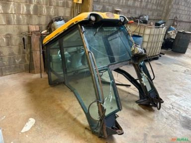 Cabine Marca: Agroleite para tratores Valtra Modelo: A750, A850 e A950 geração 1 do ano 2009 a 2014 Imagem Cabine Marca: Agroleite para tratores Valtra Modelo: A750, A850 e A950 geração 1 do ano 2009 a 2014