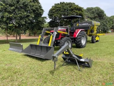 Conjunto de lâmina, concha e guincho de bag Marca: Almeida Imagem Conjunto de lâmina, concha e guincho de bag Marca: Almeida