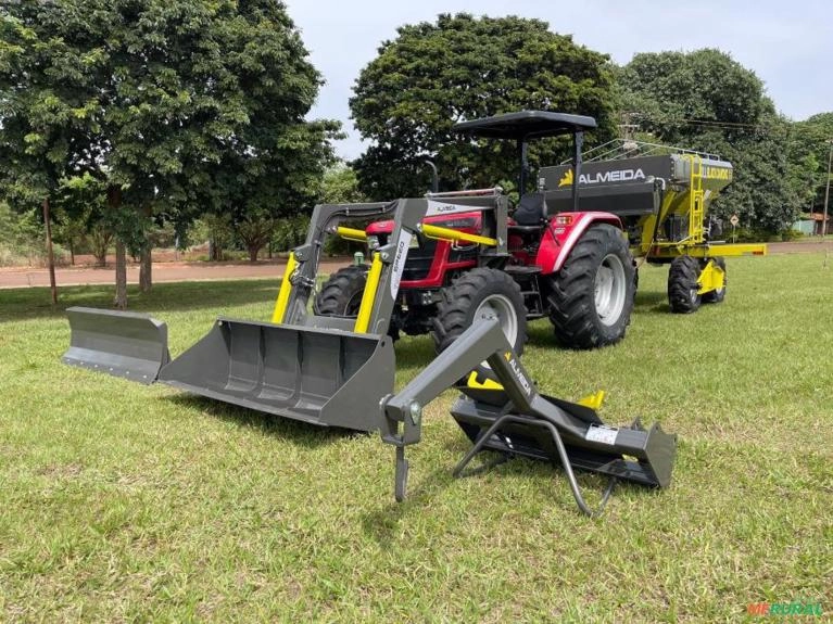 Conjunto de lâmina, concha e guincho de bag Marca: Almeida Imagem Conjunto de lâmina, concha e guincho de bag Marca: Almeida