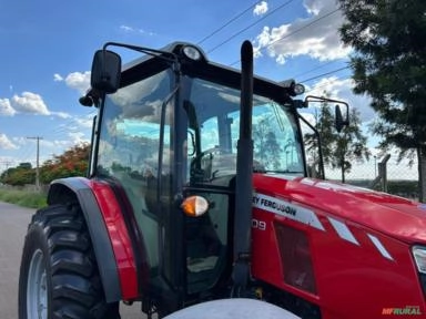 Imagem Trator Massey Ferguson 4709 Cabinado 4x4 Ano 2019 / 2020 Imagem Trator Massey Ferguson 4709 Cabinado 4x4 Ano 2019 / 2020