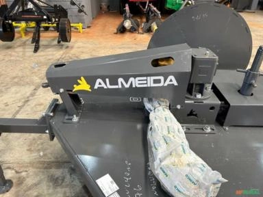 Imagem Roçadeira de pasto arrasto Almeida ROACAL 1800 nova de 1.80 m Imagem Roçadeira de pasto arrasto Almeida ROACAL 1800 nova de 1.80 m