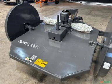 Imagem Roçadeira de pasto arrasto Almeida ROACAL 1800 nova de 1.80 m Imagem Roçadeira de pasto arrasto Almeida ROACAL 1800 nova de 1.80 m