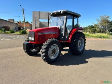 Trator Massey Ferguson 5285 4x4 Ano 2004 Cabinado Imagem Trator Massey Ferguson 5285 4x4 Ano 2004 Cabinado