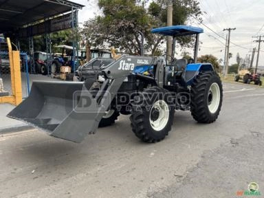Trator New holland TS6020 4X4 Ano 2011 com concha dianteira Stara Imagem Trator New holland TS6020 4X4 Ano 2011 com concha dianteira Stara