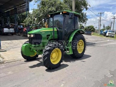 Trator John Deere 5085E Cabinado 4x4 Ano 2016 Imagem Trator John Deere 5085E Cabinado 4x4 Ano 2016