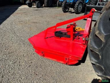 Roçadeira hidráulica USADA de 1.50 m para trator Imagem Roçadeira hidráulica USADA de 1.50 m para trator