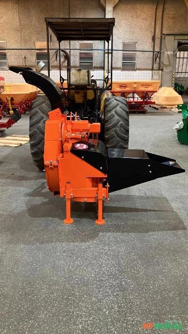 Triturador de galhos e madeiras Vicon Hidráulico Imagem Triturador de galhos e madeiras Vicon Hidráulico