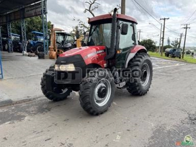 Trator Case Farmall 80 4x4 Ano 2016 Cabinado Imagem Trator Case Farmall 80 4x4 Ano 2016 Cabinado