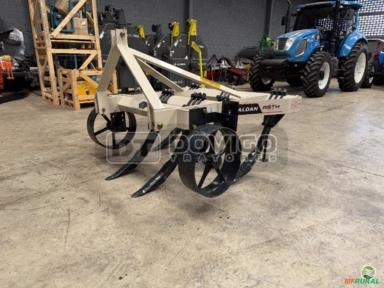Arado Subsolador Baldan ASTH 5 Hastes novo Imagem Arado Subsolador Baldan ASTH 5 Hastes novo